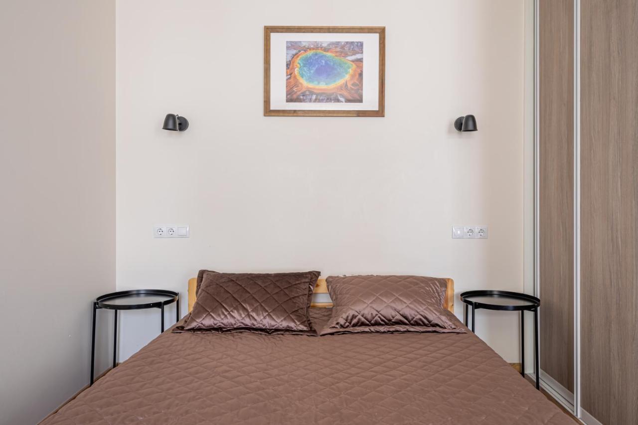 Top-Floor Studio With Courtyard View In Unesco Area, Murnieku Street Residence Рига Экстерьер фото